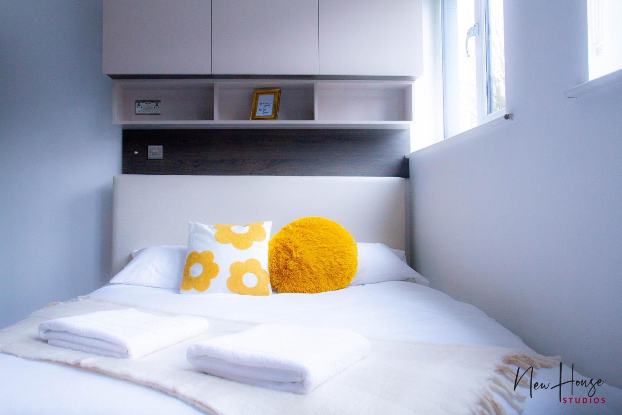 Stylish Near Cathedral & Spon Street *