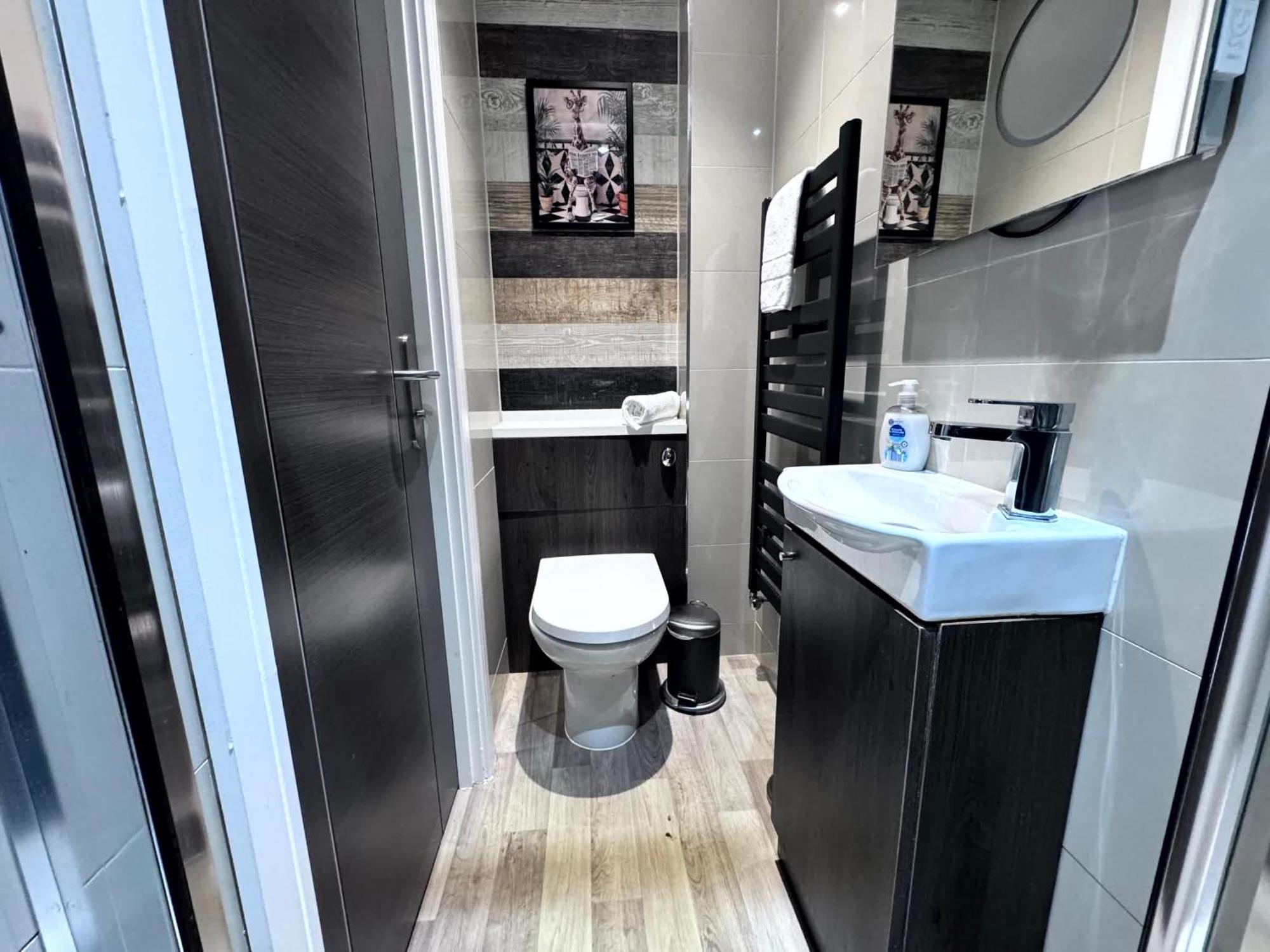 Apartamento Stylish Near Cathedral & Spon Street